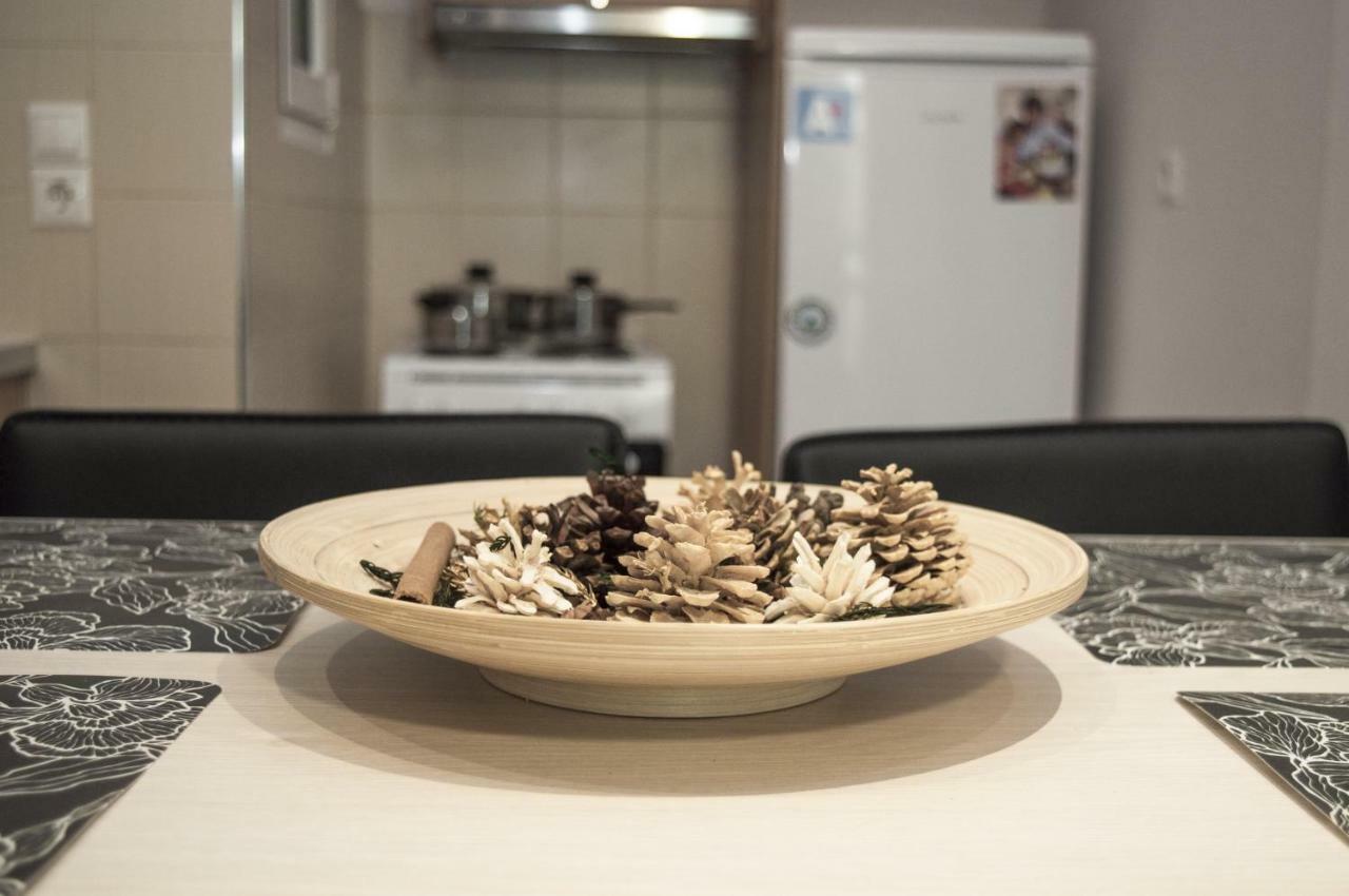 Modern Apartment, Excellent And Vibrant Location!! 아테네 외부 사진